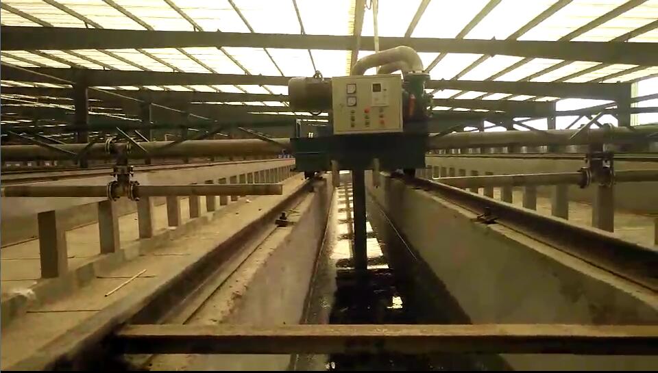 橡胶包覆香蕉短视频看黄网站作为配套设备应用在畜牧农场输送粪便污水 橡胶包覆香蕉短视频看黄网站作为配套设备应用在畜牧农场输送粪便污水